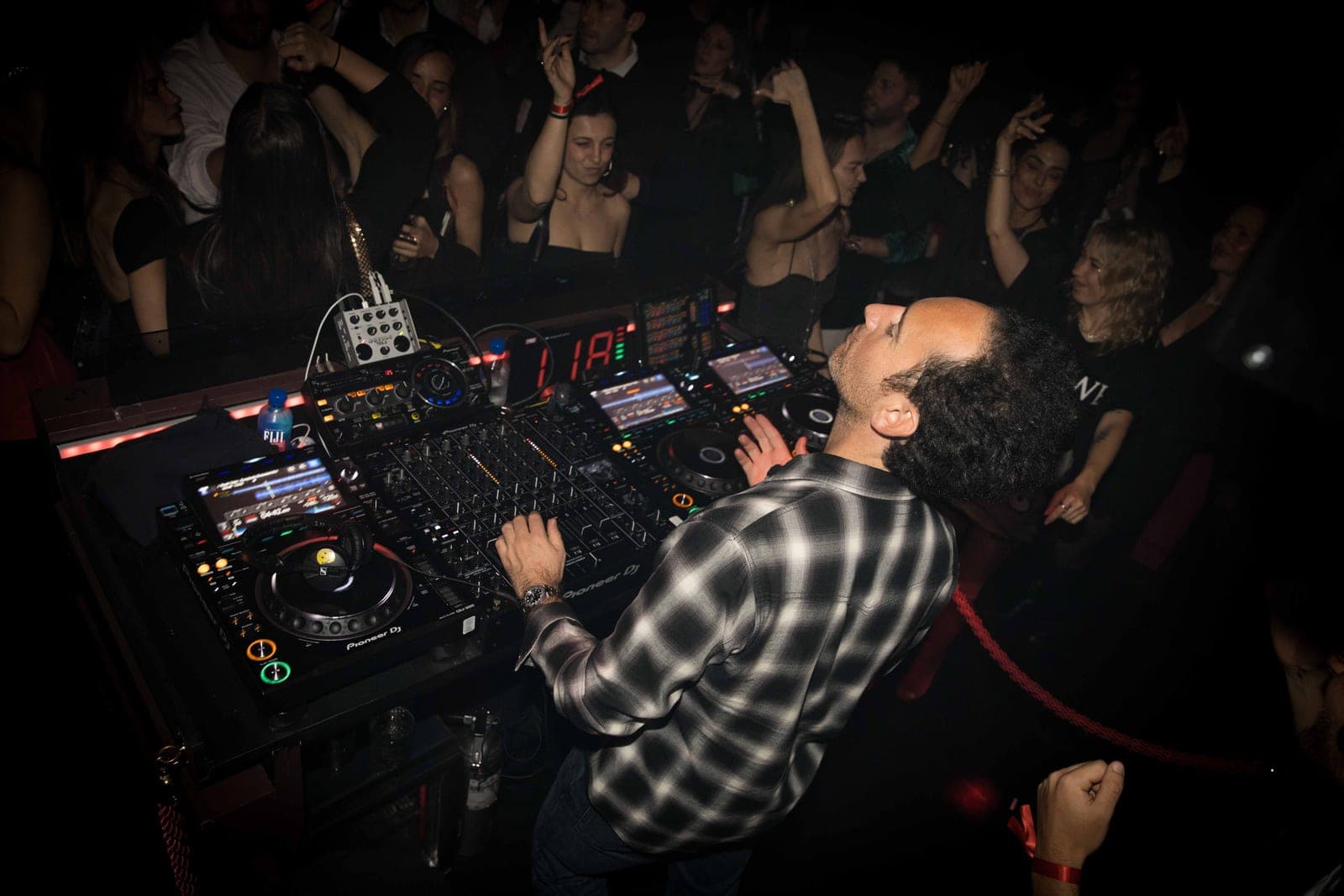 Tape London vs Cirque le Soir: Which London Club Is Right for You?
