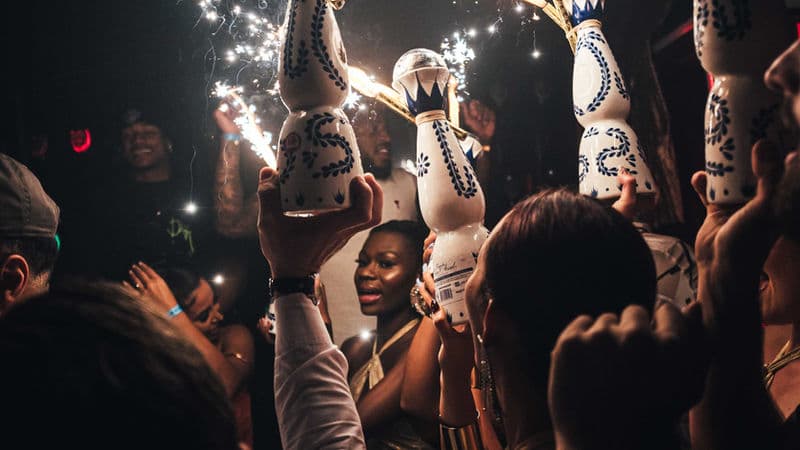 Are London Nightclubs Cash-Only or Do They Take Cards?