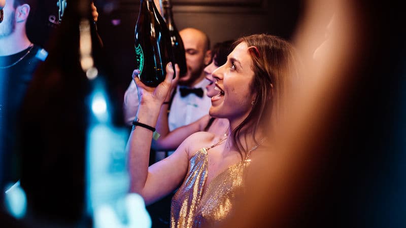 Can VIP Table Minimum Spend Change During the Night in Mayfair Clubs?