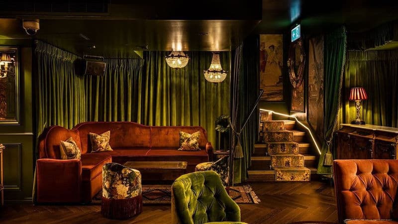 Dear Darling Club Mayfair Table Prices & Bookings