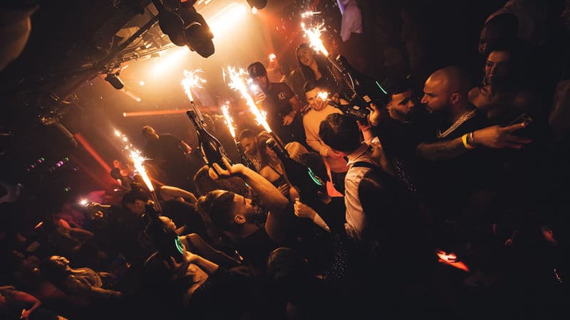 Is It Safe to Walk Between Clubs Late at Night in Mayfair, London?