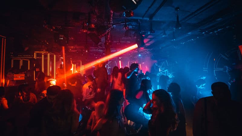 Is Smoking Allowed inside London Nightclubs?