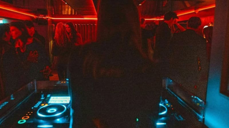 The Clubhouse Dover St. Dress Code